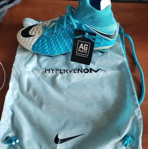 Nike HYPERVENOM PHANTOM 3